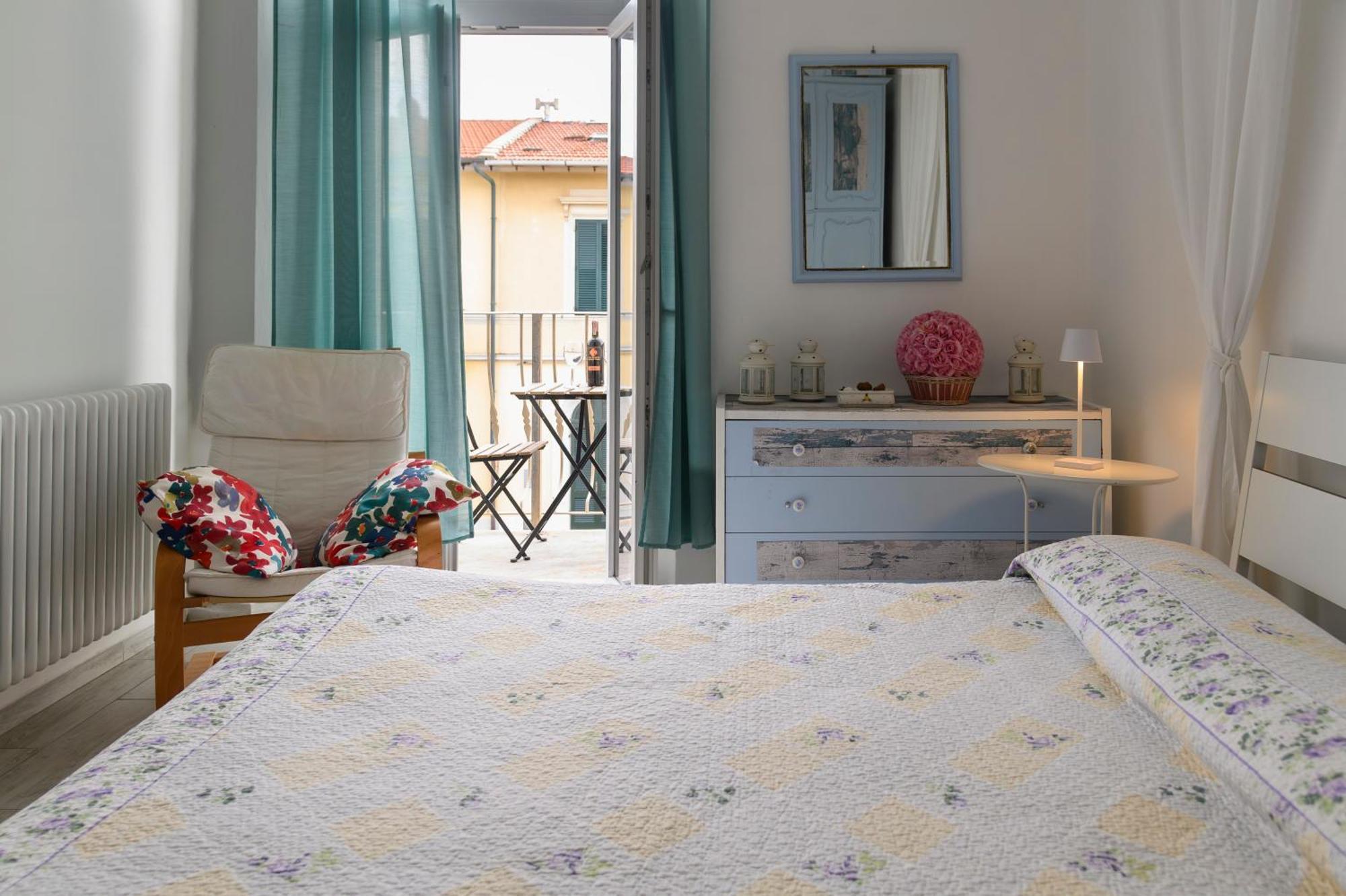 Апартаменты Silvia'S House Марина-ди-Пиза Экстерьер фото