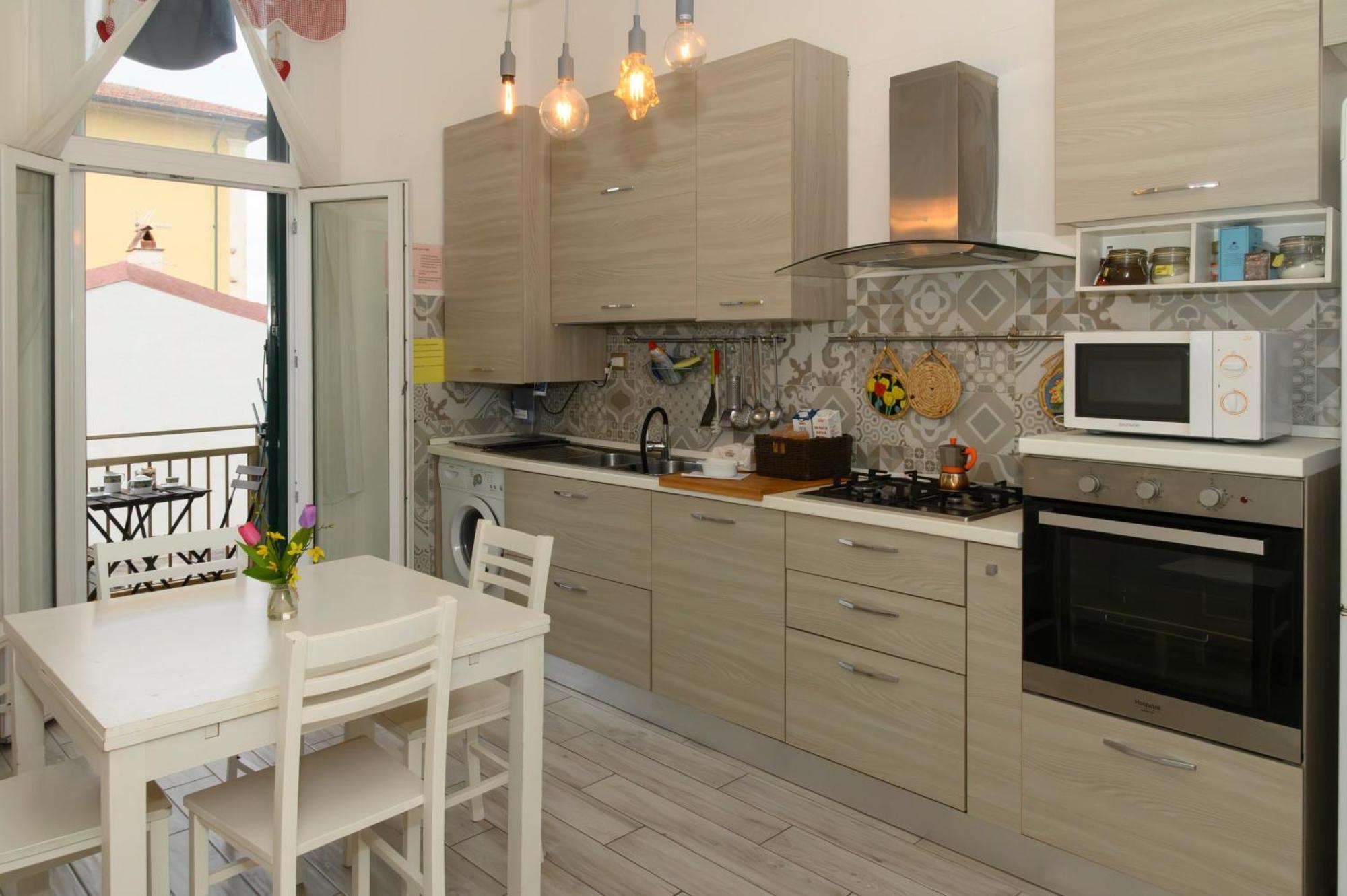 Апартаменты Silvia'S House Марина-ди-Пиза Экстерьер фото