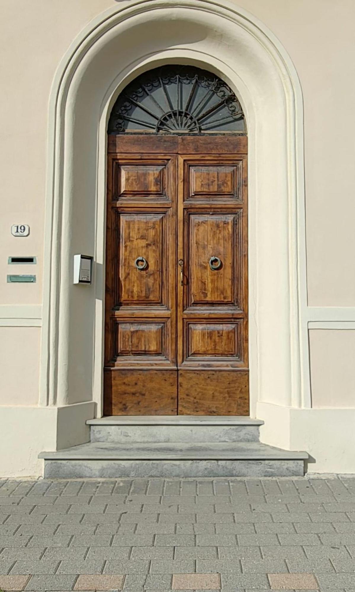 Апартаменты Silvia'S House Марина-ди-Пиза Экстерьер фото